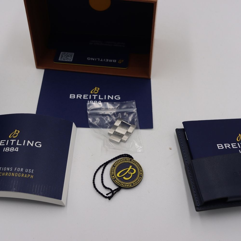 Breitling Avenger Chronograph 20mm Watch Extensions Pieces  Box  Booklet